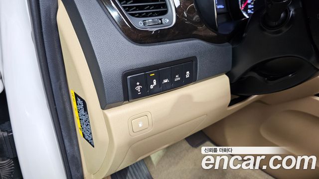 Kia Canival 2020 — photo 29