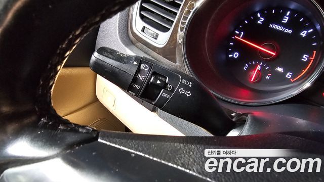 Kia Canival 2020 — photo 31