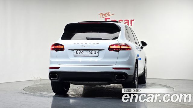 Porsche Cayenne 2016 — photo 4