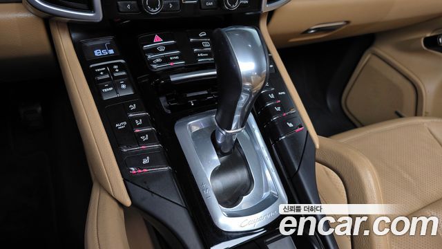 Porsche Cayenne 2016 — photo 9