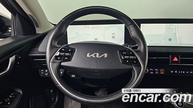 Kia EV6 2022 — photo 21