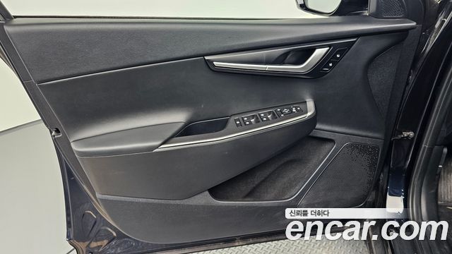 Kia EV6 2022 — photo 14