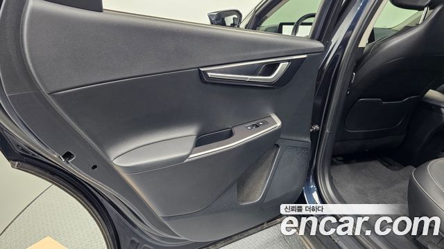 Kia EV6 2022 — photo 15