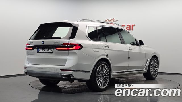 BMW X7 2025 — photo 2
