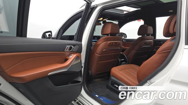 BMW X7 2025 — photo 16