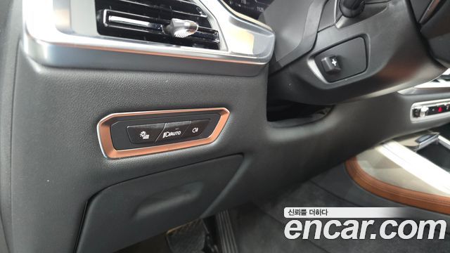 BMW X7 2025 — photo 28