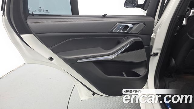 BMW X5 2025 — photo 15