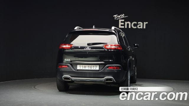 Jeep Cherokee 2015 — photo 4