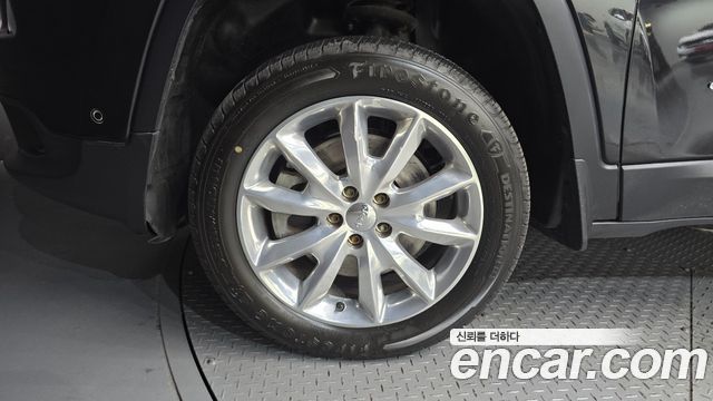 Jeep Cherokee 2015 — photo 5