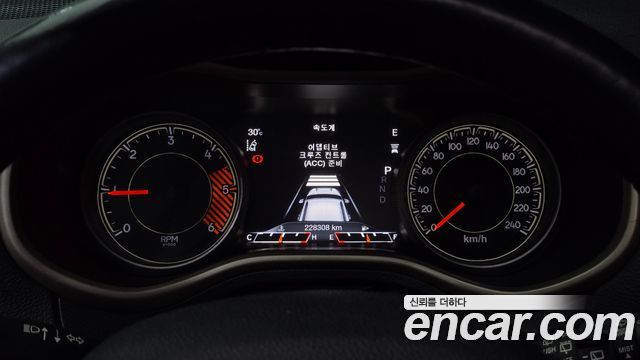 Jeep Cherokee 2015 — photo 8
