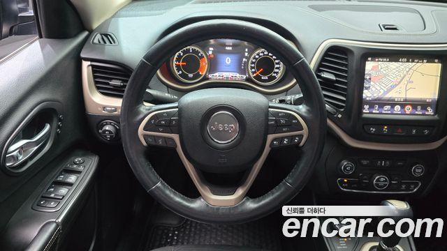Jeep Cherokee 2015 — photo 13