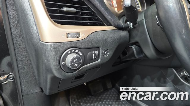 Jeep Cherokee 2015 — photo 15
