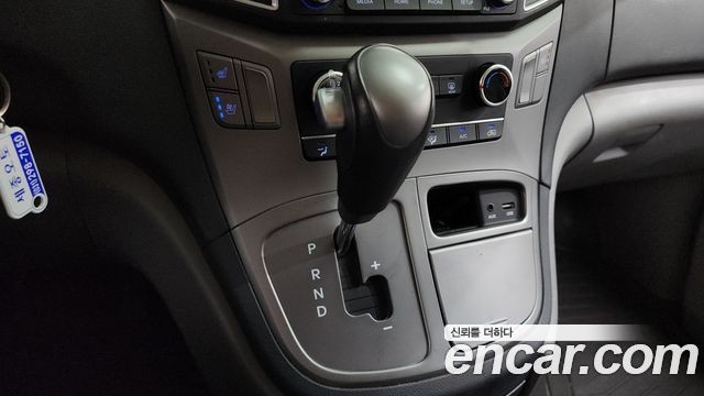 Hyundai Starex 2021 — photo 9