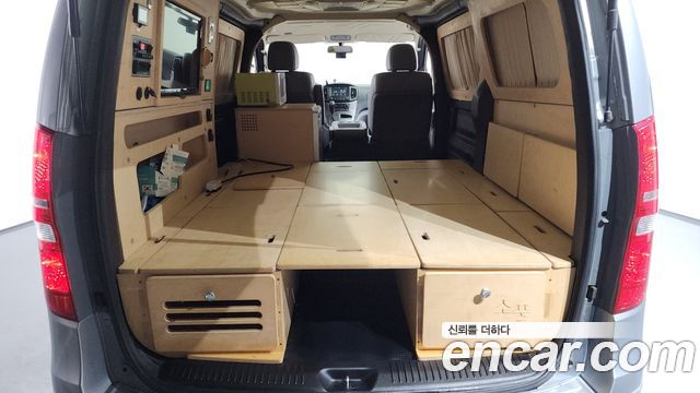 Hyundai Starex 2021 — photo 14