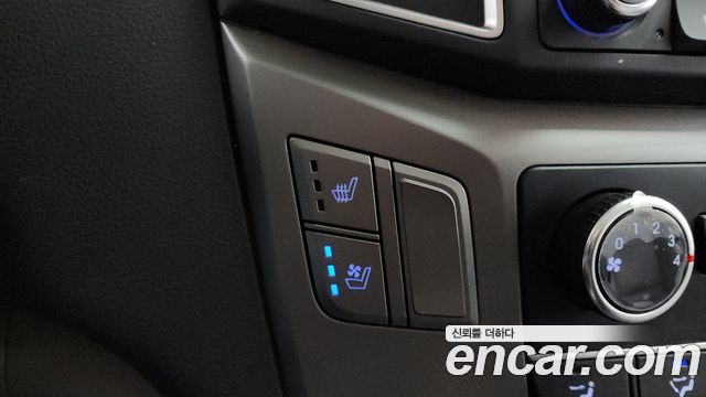 Hyundai Starex 2021 — photo 18