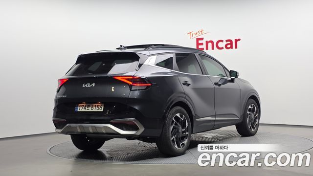 Kia Sportage 2023 — photo 2