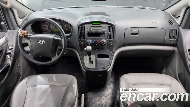 Hyundai Starex 2013 — photo 10