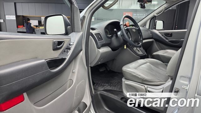 Hyundai Starex 2013 — photo 13