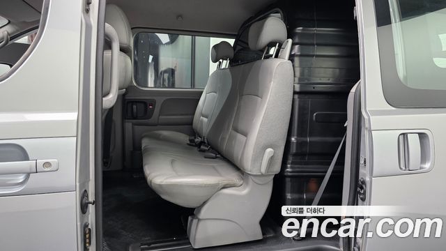 Hyundai Starex 2013 — photo 17