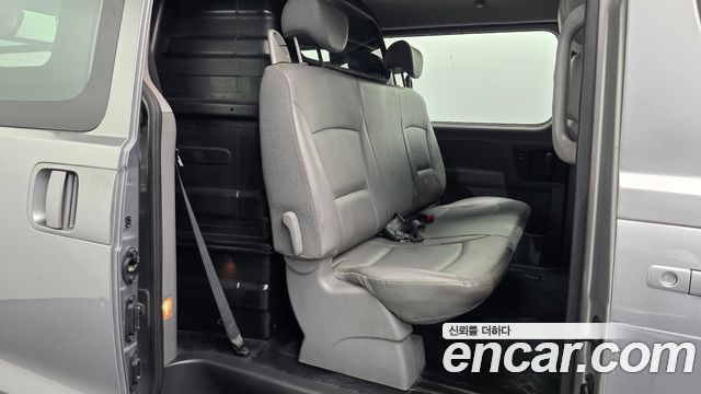 Hyundai Starex 2013 — photo 18