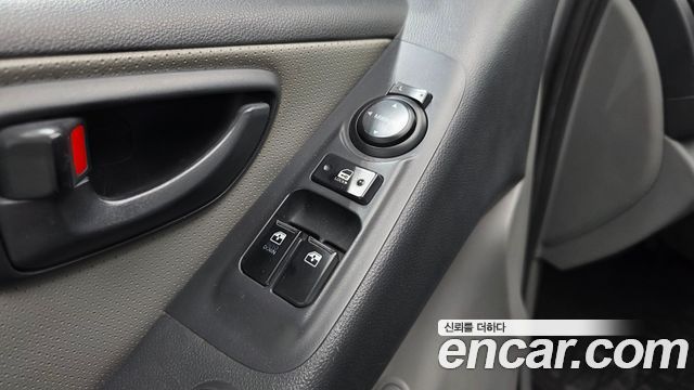 Hyundai Starex 2013 — photo 24