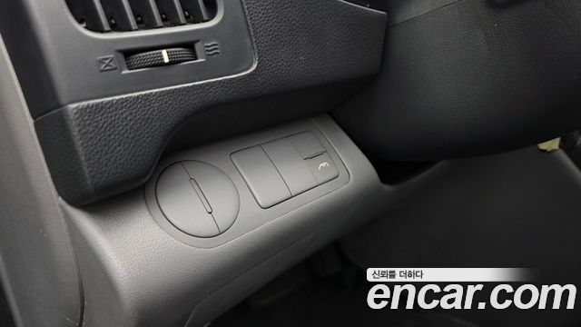 Hyundai Starex 2013 — photo 25