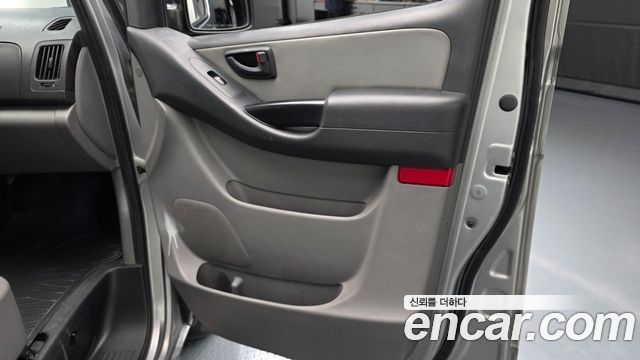 Hyundai Starex 2013 — photo 14