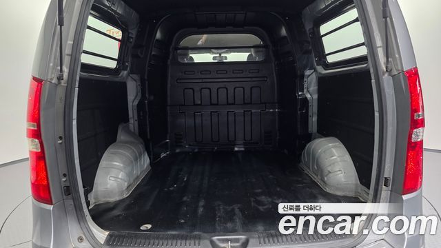 Hyundai Starex 2013 — photo 29
