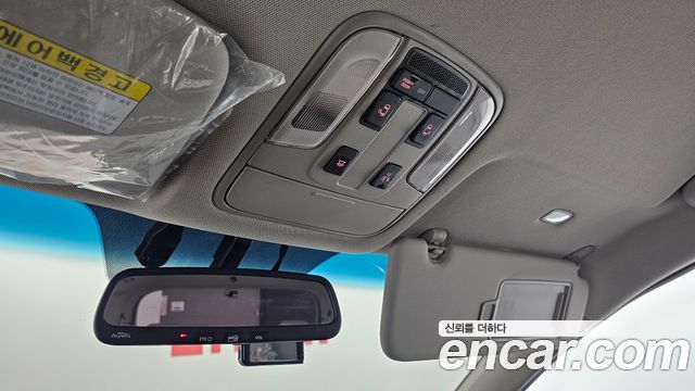 Kia Canival 2015 — photo 18