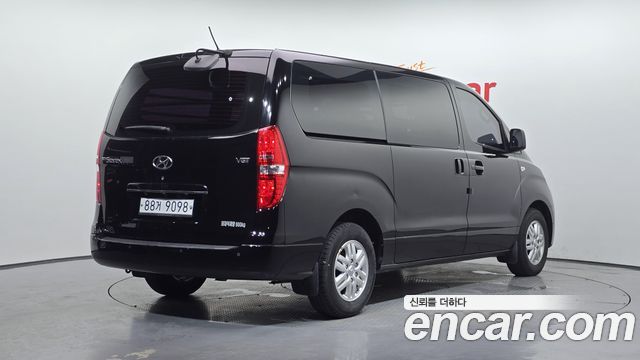 Hyundai Starex 2016 — photo 2