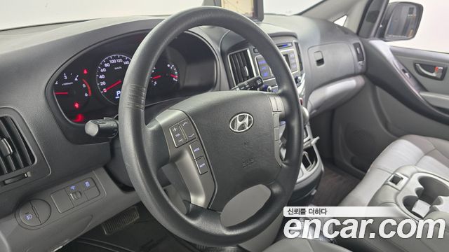 Hyundai Starex 2016 — photo 13