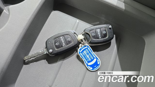Hyundai Starex 2016 — photo 15