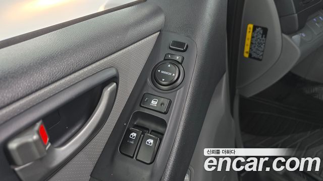 Hyundai Starex 2016 — photo 19