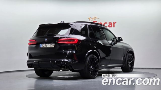 BMW X5M 2023 — photo 2