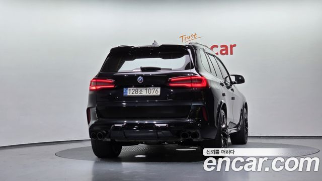 BMW X5M 2023 — photo 4