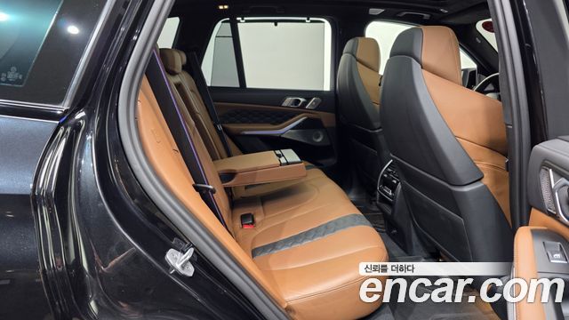 BMW X5M 2023 — photo 12