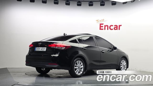 Kia K3 2017 — photo 2