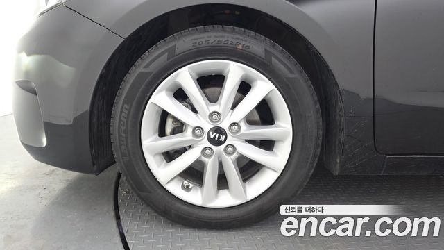 Kia K3 2017 — photo 5
