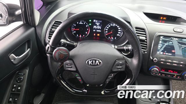 Kia K3 2017 — photo 13