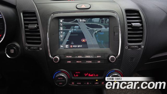 Kia K3 2017 — photo 14