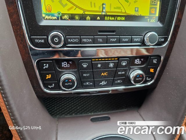 Bentley Continental 2016 — photo 9