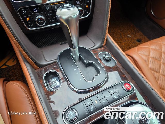 Bentley Continental 2016 — photo 11