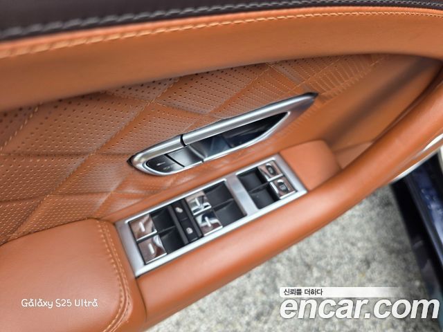 Bentley Continental 2016 — photo 13