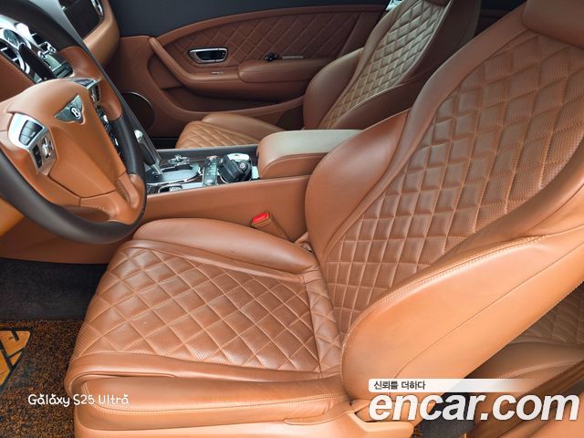Bentley Continental 2016 — photo 15