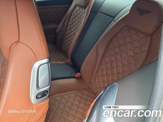 Bentley Continental 2016 — photo 18