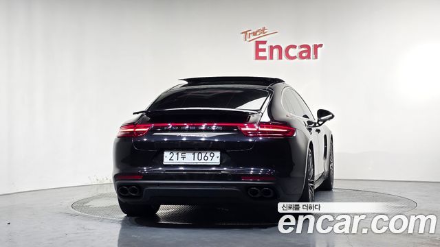 Porsche Panamera 2018 — photo 4
