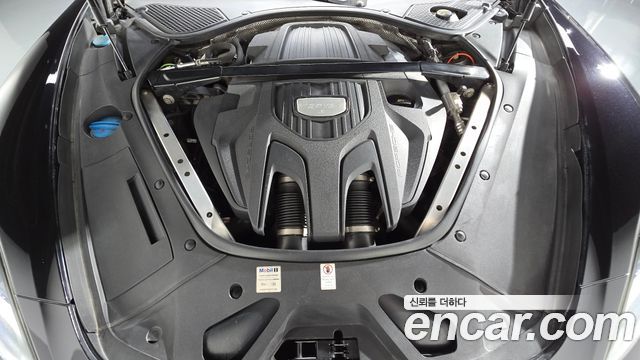Porsche Panamera 2018 — photo 6