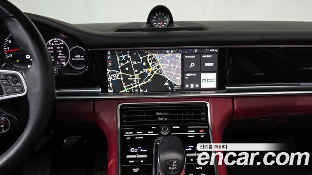 Porsche Panamera 2018 — photo 14