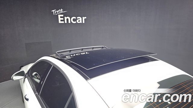 Mercedes-Benz C-Class 2023 — photo 16