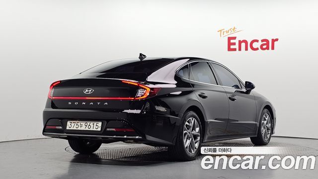 Hyundai Sonata 2023 — photo 2